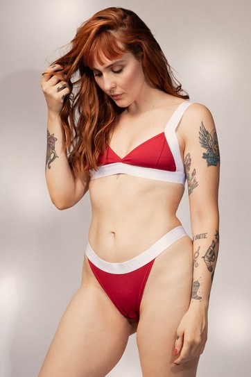 CALCINHA VERMELHA STRING GAIA